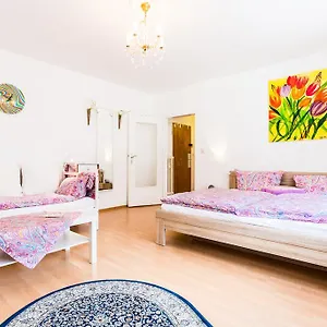 apartments-city-altstadt-mathias-str.topcolognehotels.com/