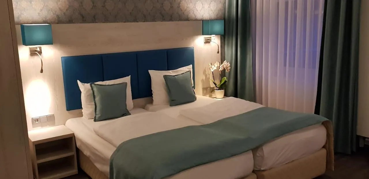Hotel Budapester Hof Hamburg 2*,  Almanya