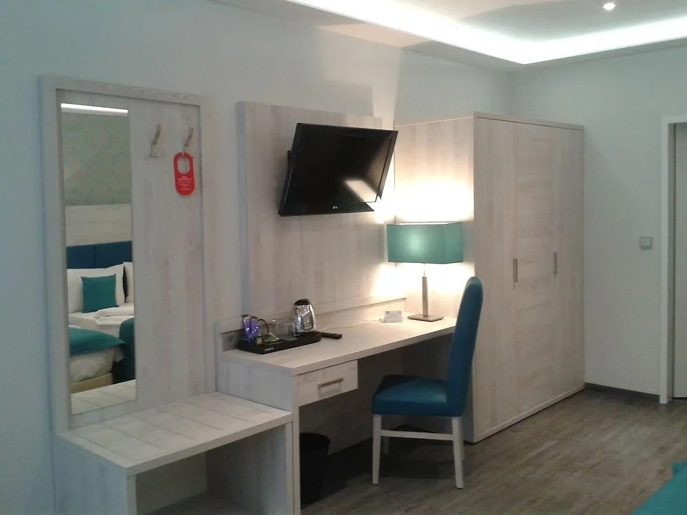 Hotel Budapester Hof Hamburg 2*,  Germany